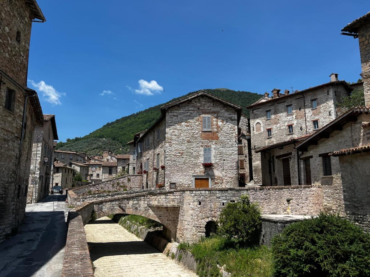 Appartement Dimora Casina Dell'Abbondanza à Gubbio Extérieur photo